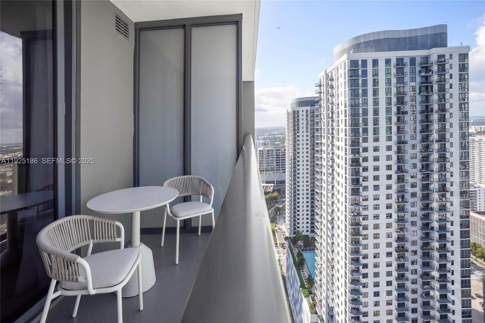 601 NE 1st Av # 3401, Miami FL 33132 — 3