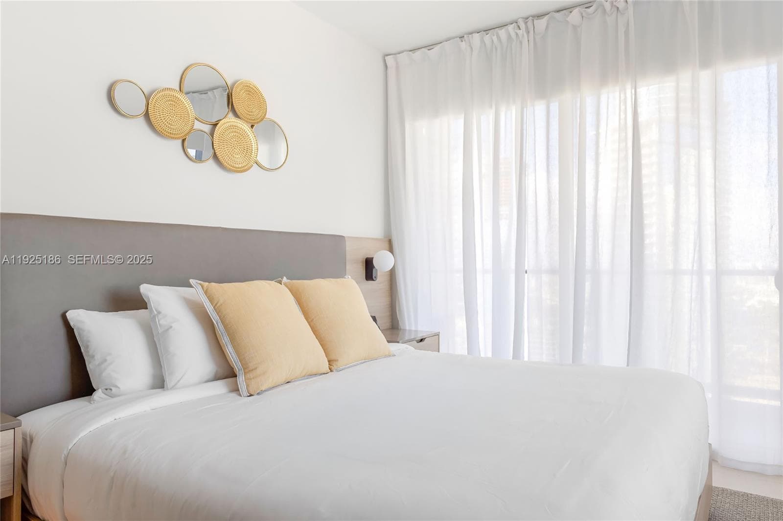 601 NE 1st Av # 3401, Miami FL 33132 — 36