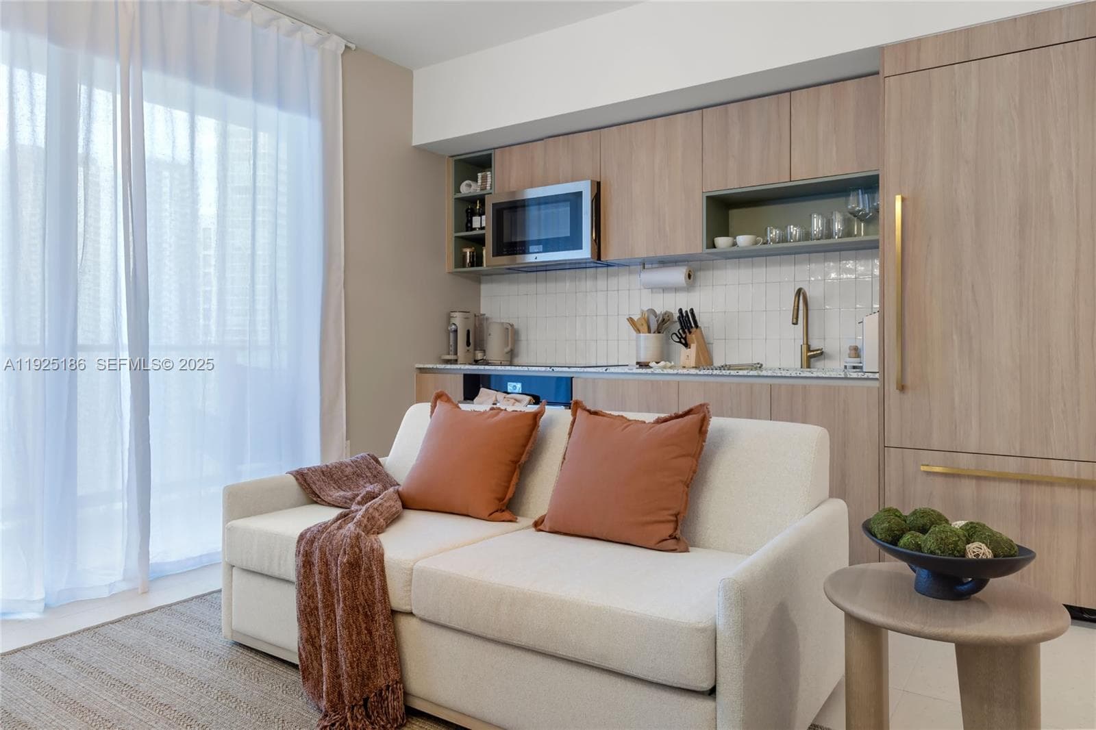 601 NE 1st Av # 3401, Miami FL 33132 — 5