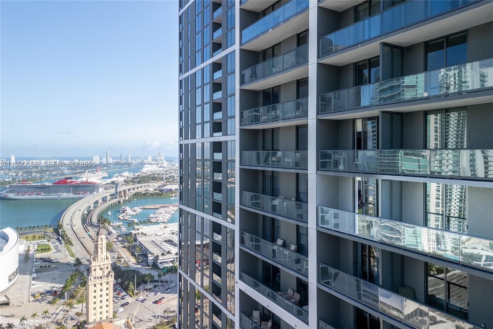 601 NE 1st Av # 3401, Miami FL 33132 — 51