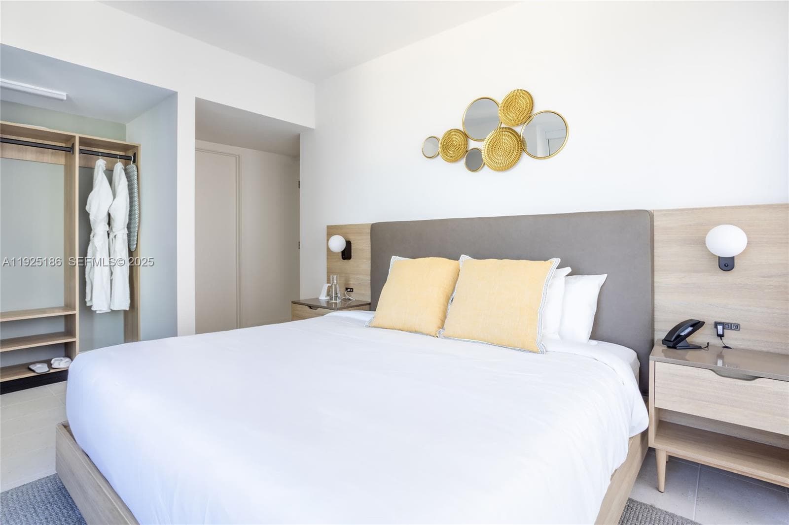 601 NE 1st Av # 3401, Miami FL 33132 — 35