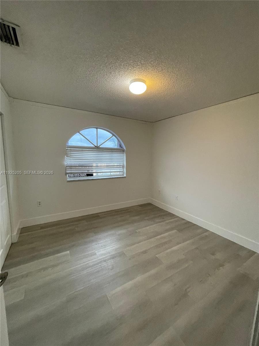 3375 W 76th St # 211, Hialeah FL 33018 — 7