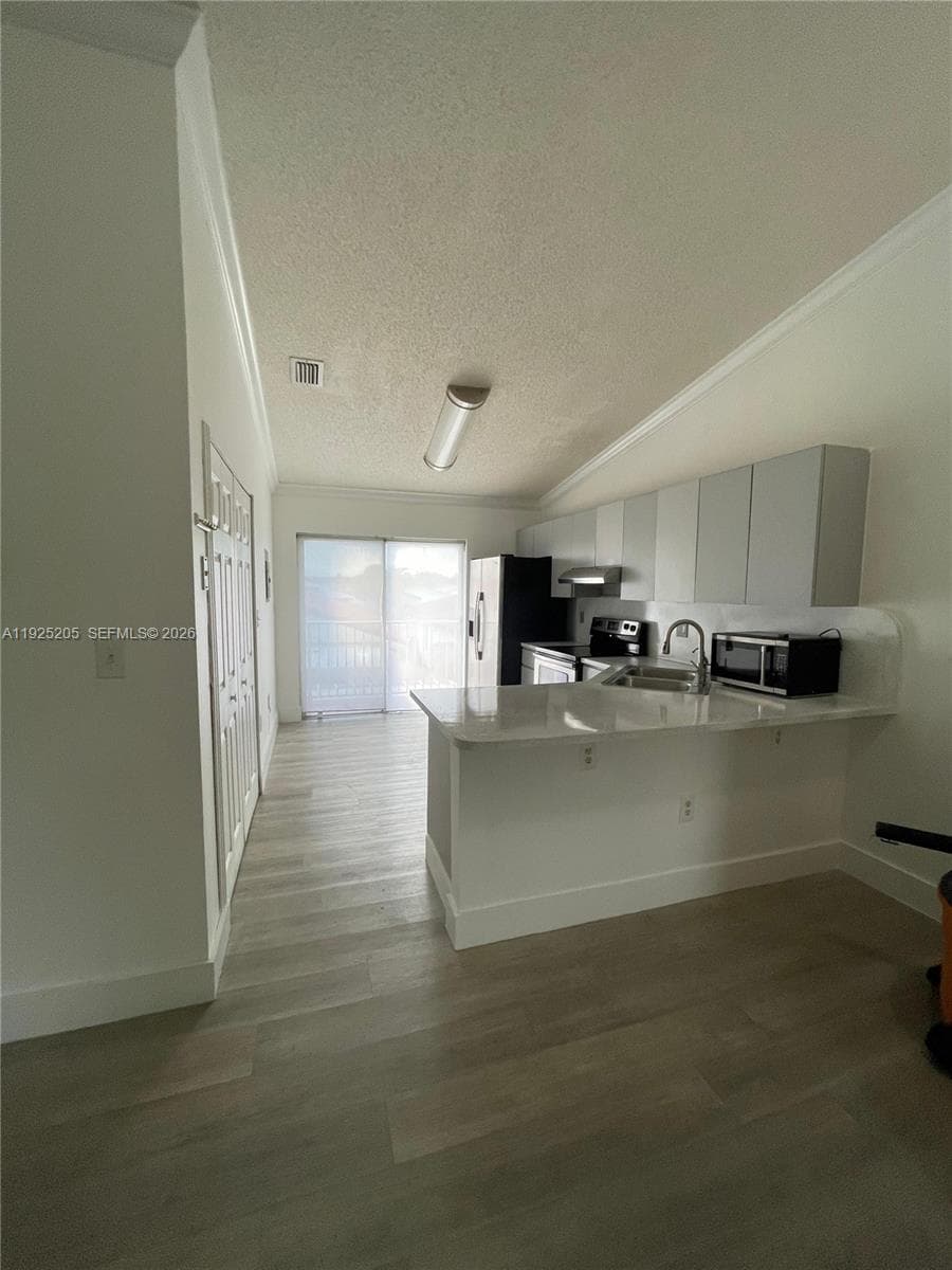 3375 W 76th St # 211, Hialeah FL 33018 — 14