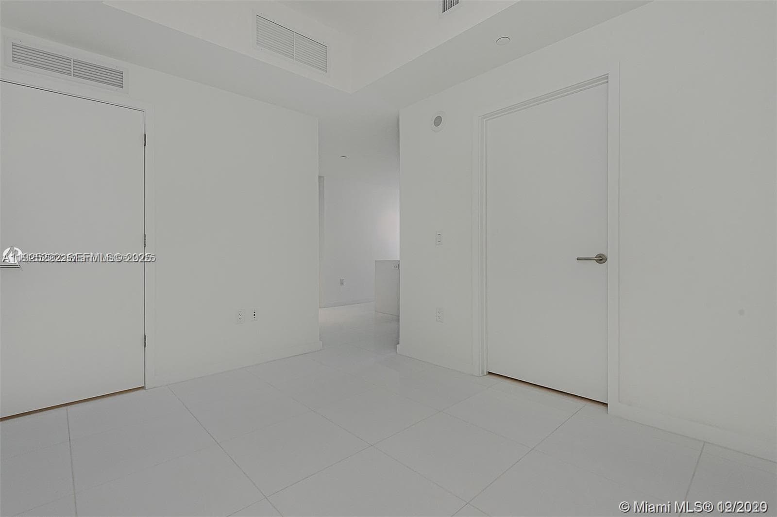 851 NE 1st Ave # 1608, Miami FL 33132 — 18