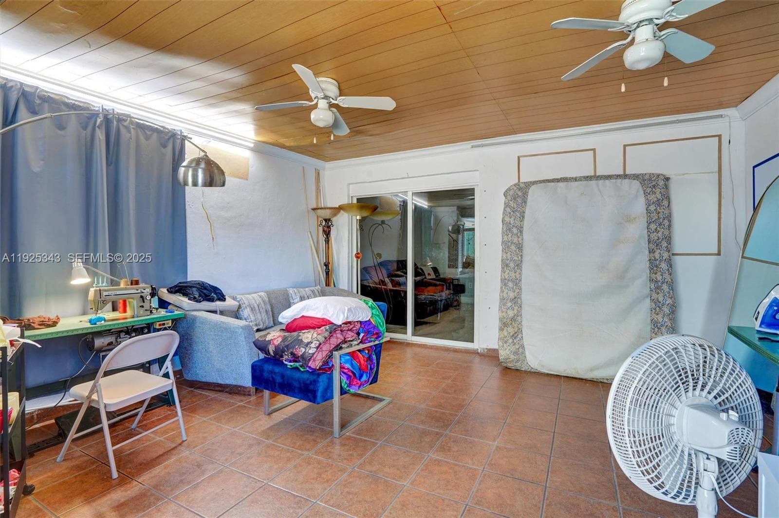 631 E 53rd St, Hialeah FL 33013 — 23