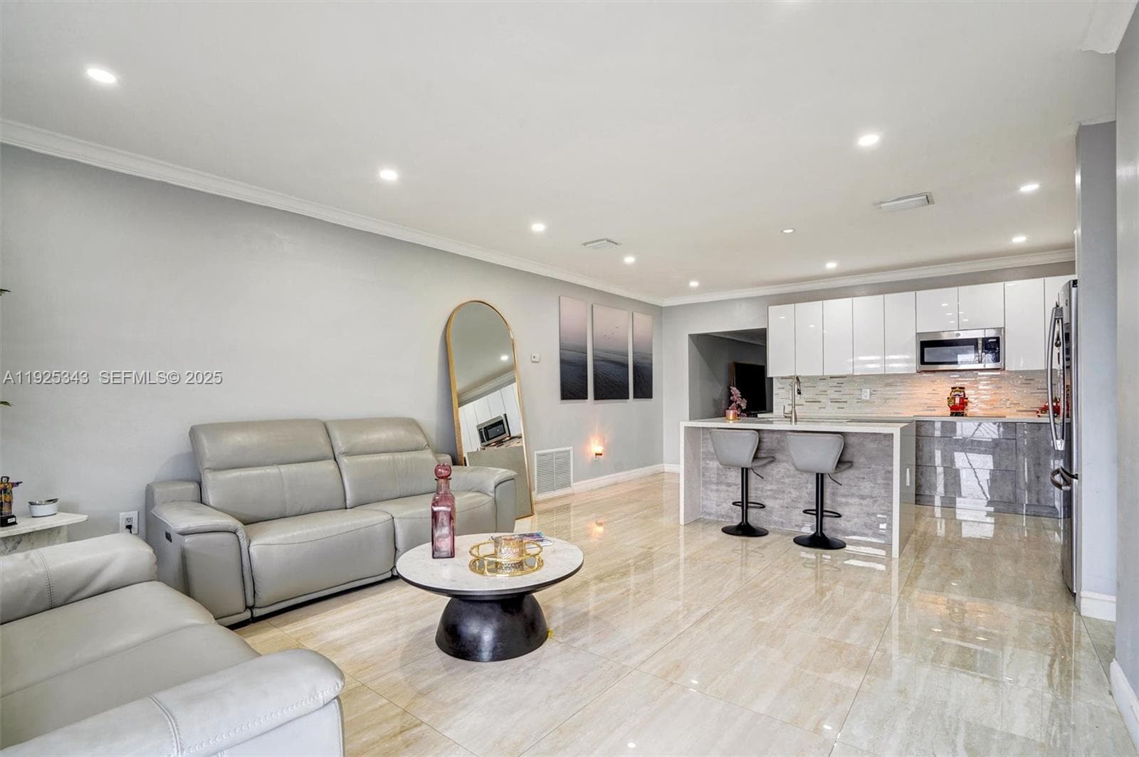 631 E 53rd St, Hialeah FL 33013 — 1