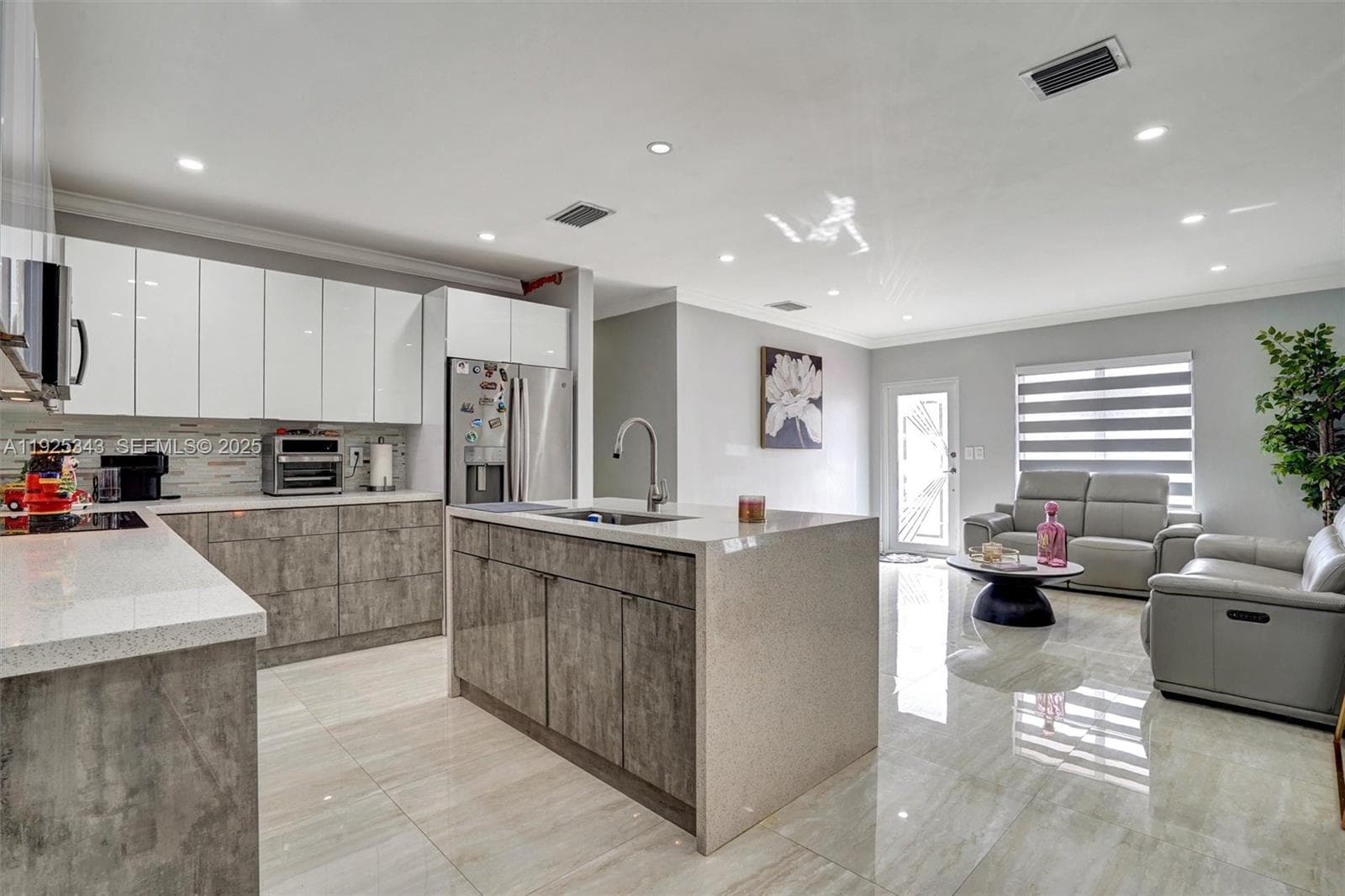 631 E 53rd St, Hialeah FL 33013 — 4