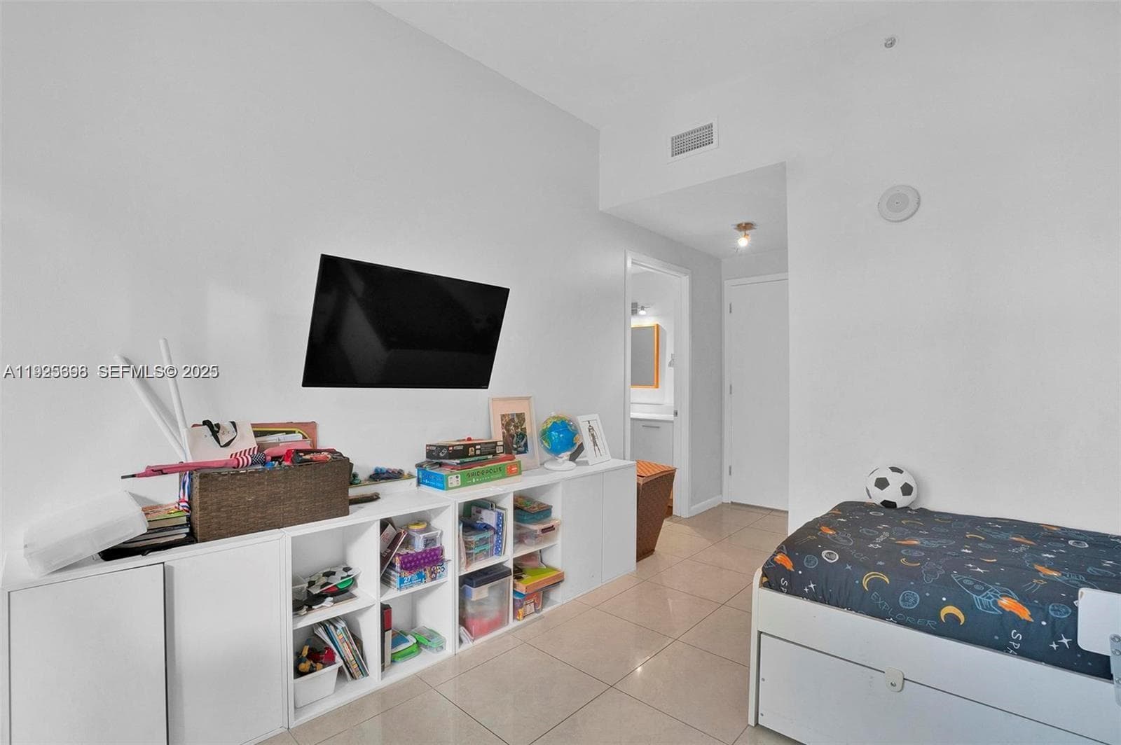 3470 E Coast Ave # H0904, Miami FL 33137 — 24