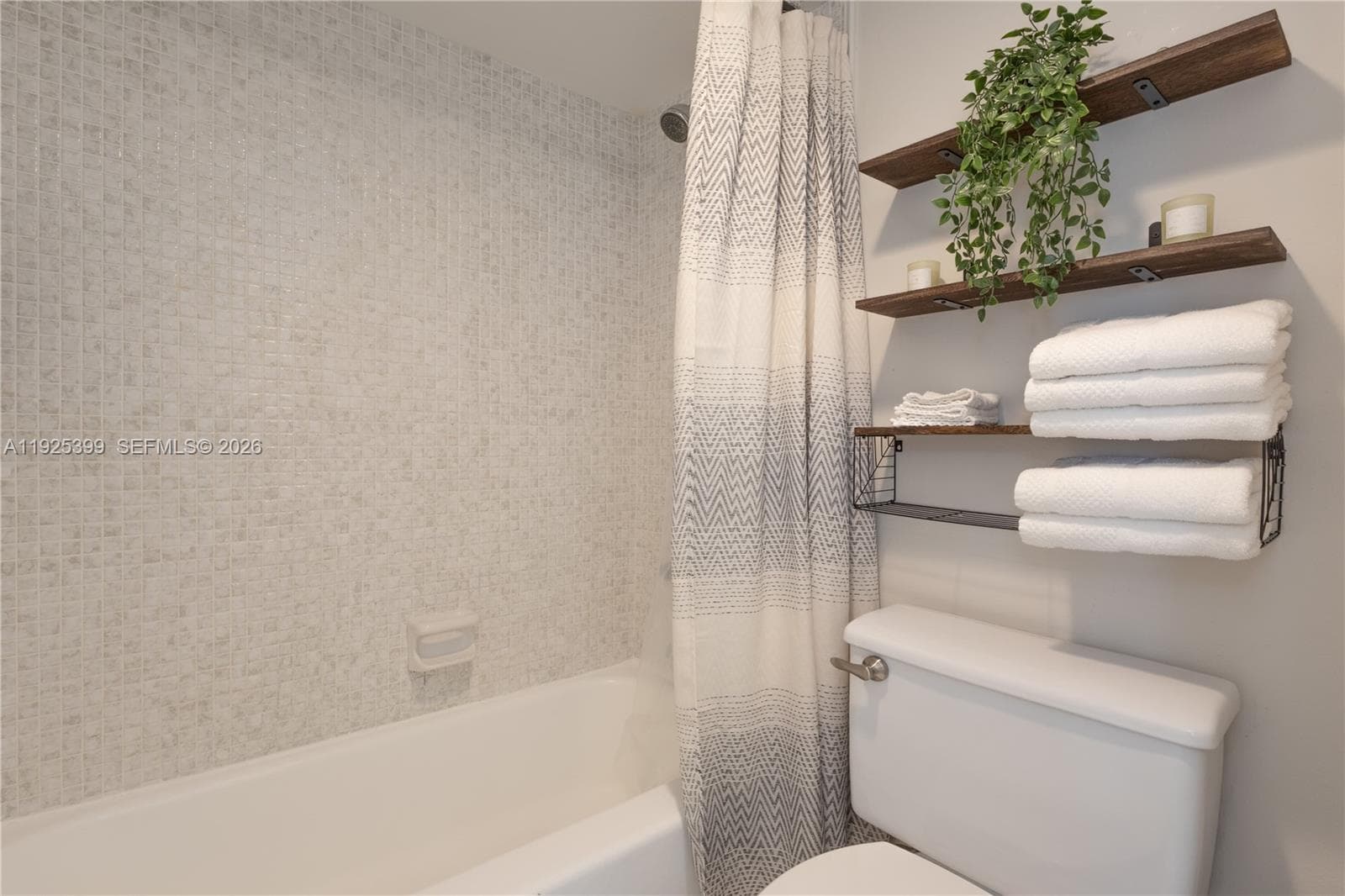 300 SE Bayview Dr # 2114, Sunny Isles Beach FL 33160 — 13