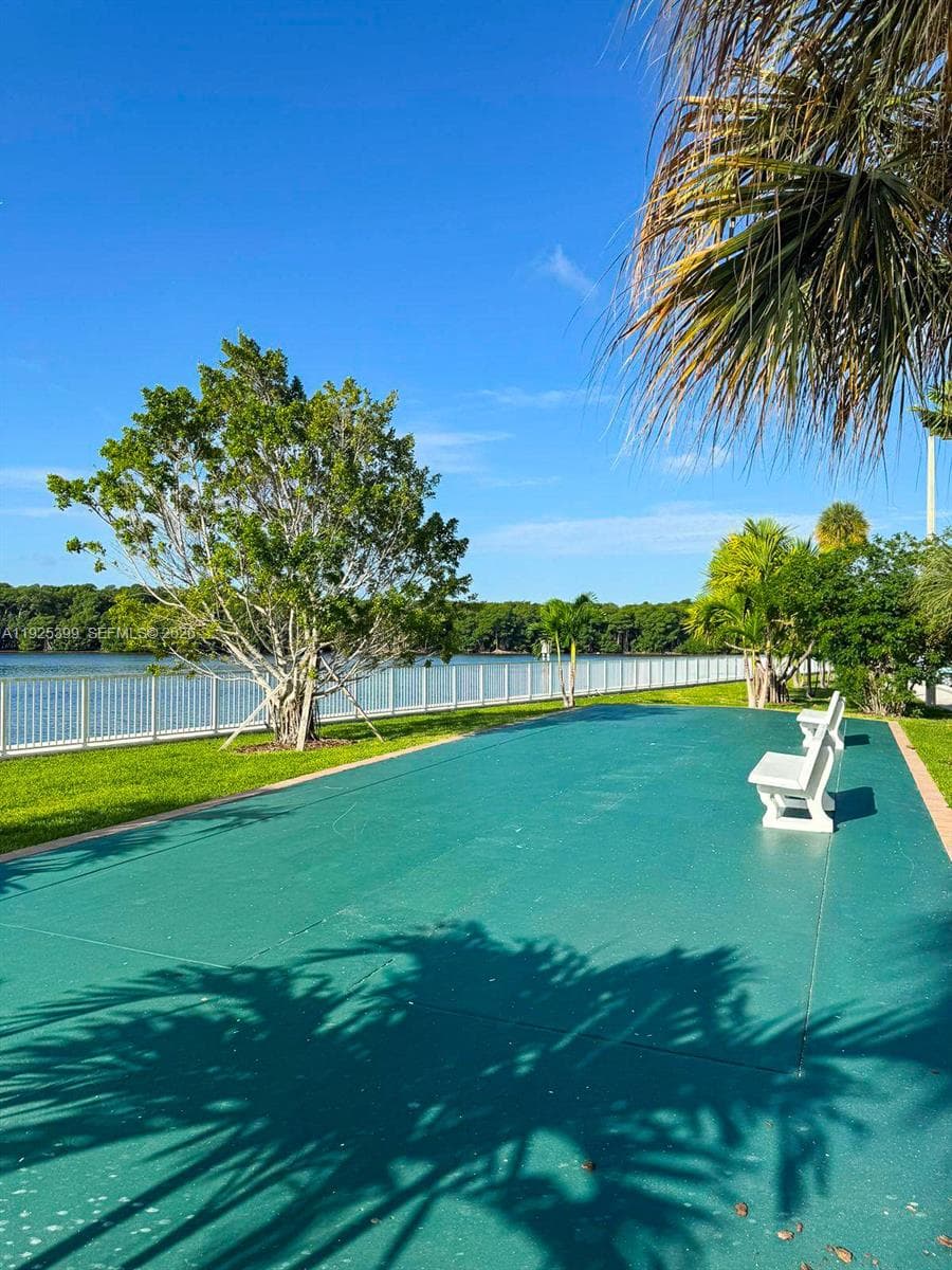 300 SE Bayview Dr # 2114, Sunny Isles Beach FL 33160 — 20