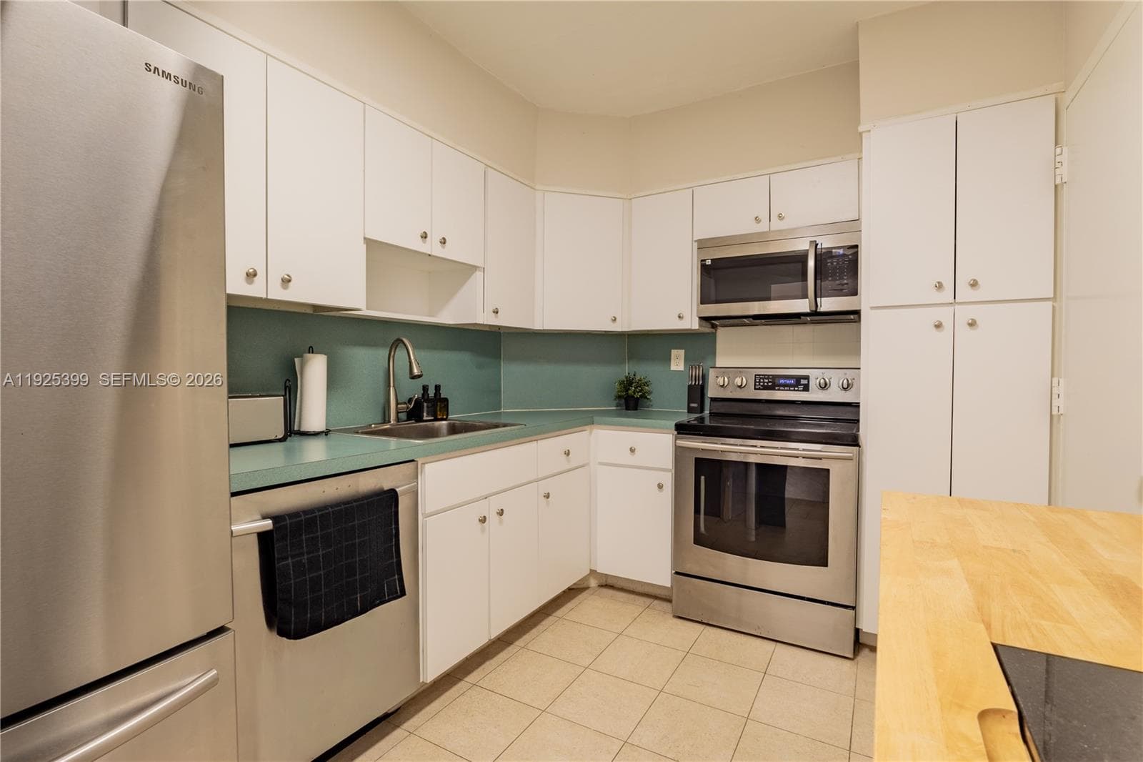 300 SE Bayview Dr # 2114, Sunny Isles Beach FL 33160 — 9