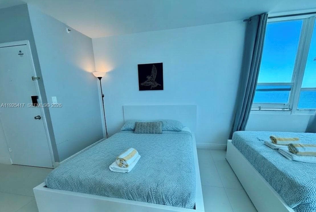 5445 Collins Ave # 1504, Miami Beach FL 33140 — 5