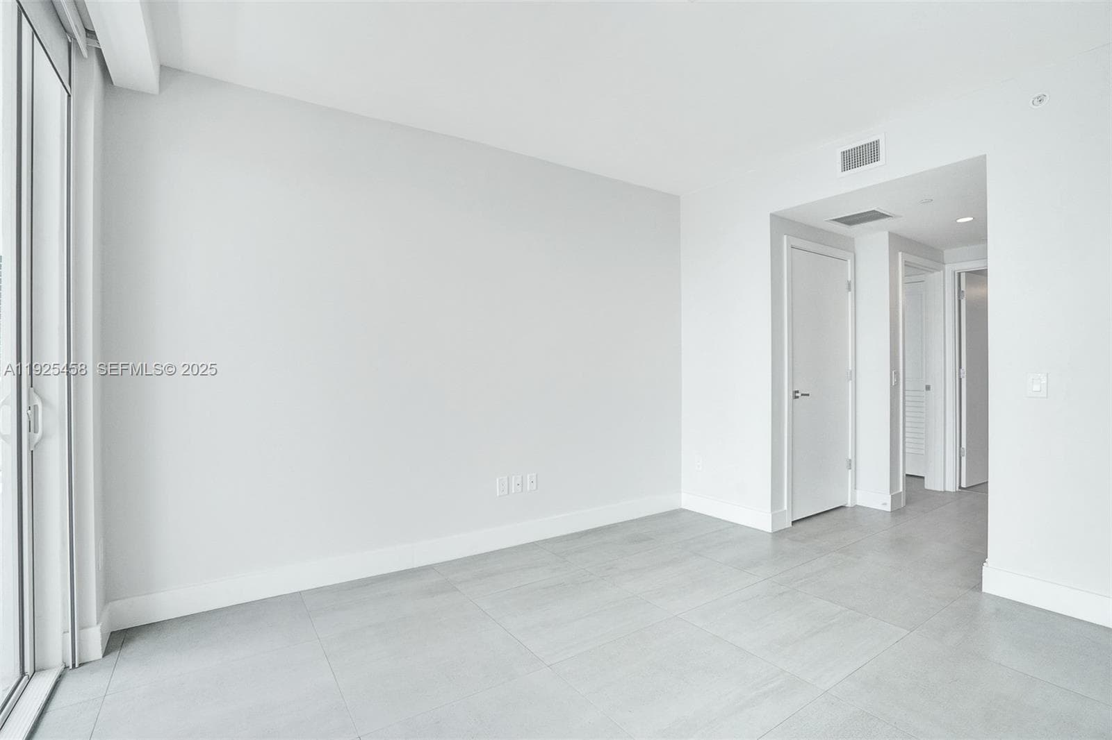 1080 Brickell Ave # 4109, Miami FL 33131 — 11