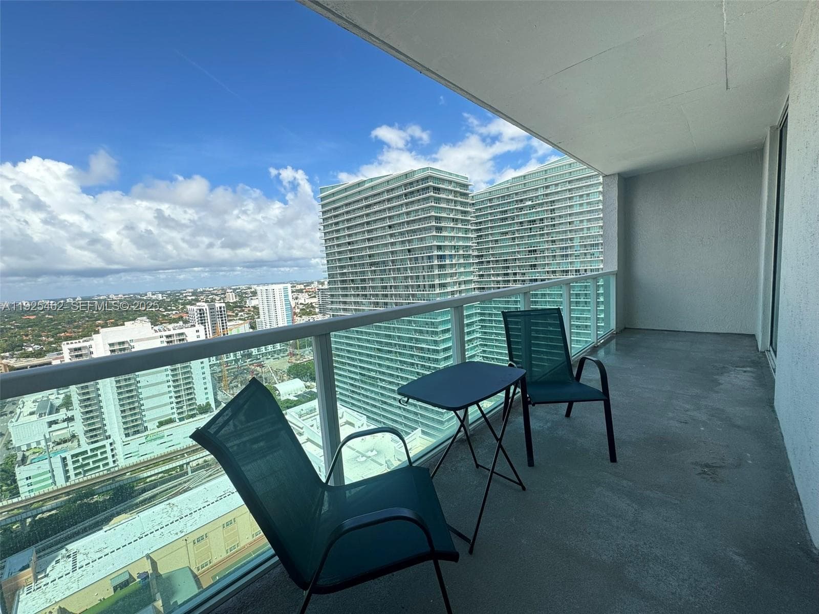 1250 S Miami Ave # 2805, Miami FL 33130 — 17