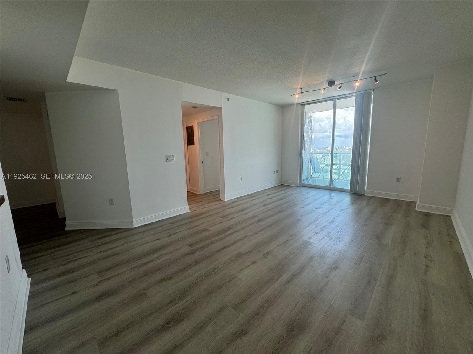 1250 S Miami Ave # 2805, Miami FL 33130 — 8