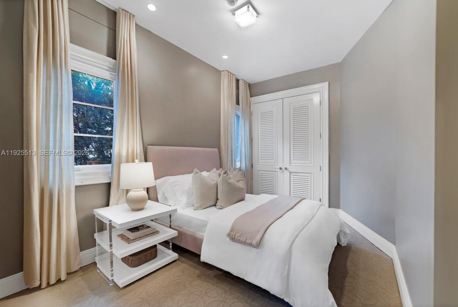 142 S Island Dr, Golden Beach FL 33160 — 31