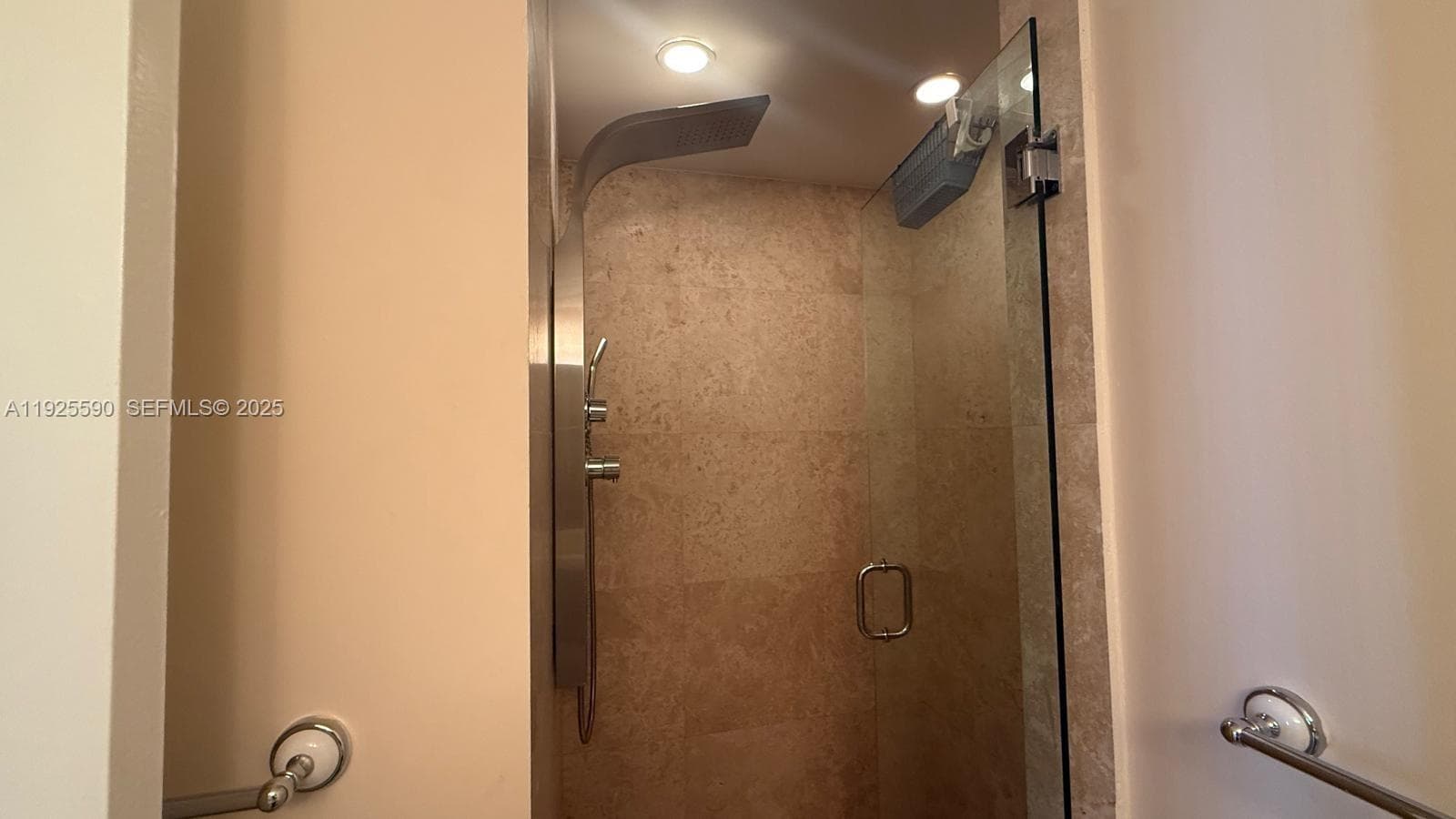 100 Lincoln Rd # 1108, Miami Beach FL 33139 — 6