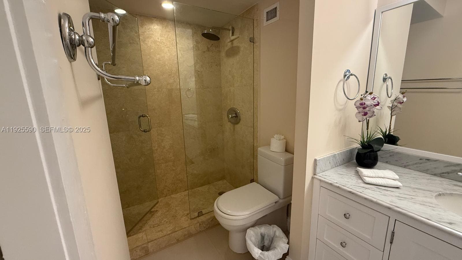 100 Lincoln Rd # 1108, Miami Beach FL 33139 — 11