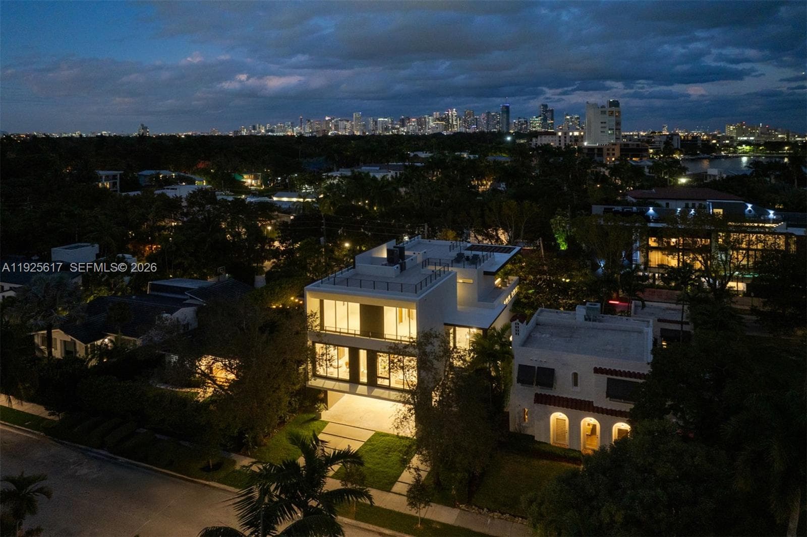 3551 Crystal Ct, Miami FL 33133 — 57