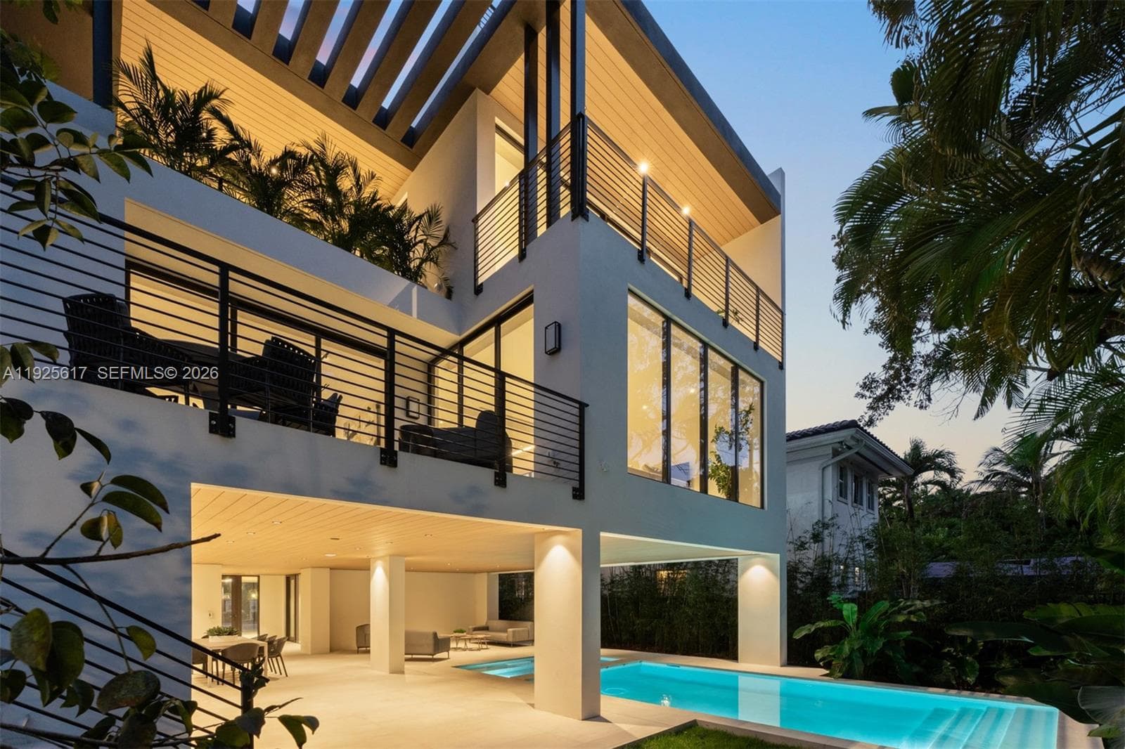 3551 Crystal Ct, Miami FL 33133 — 5