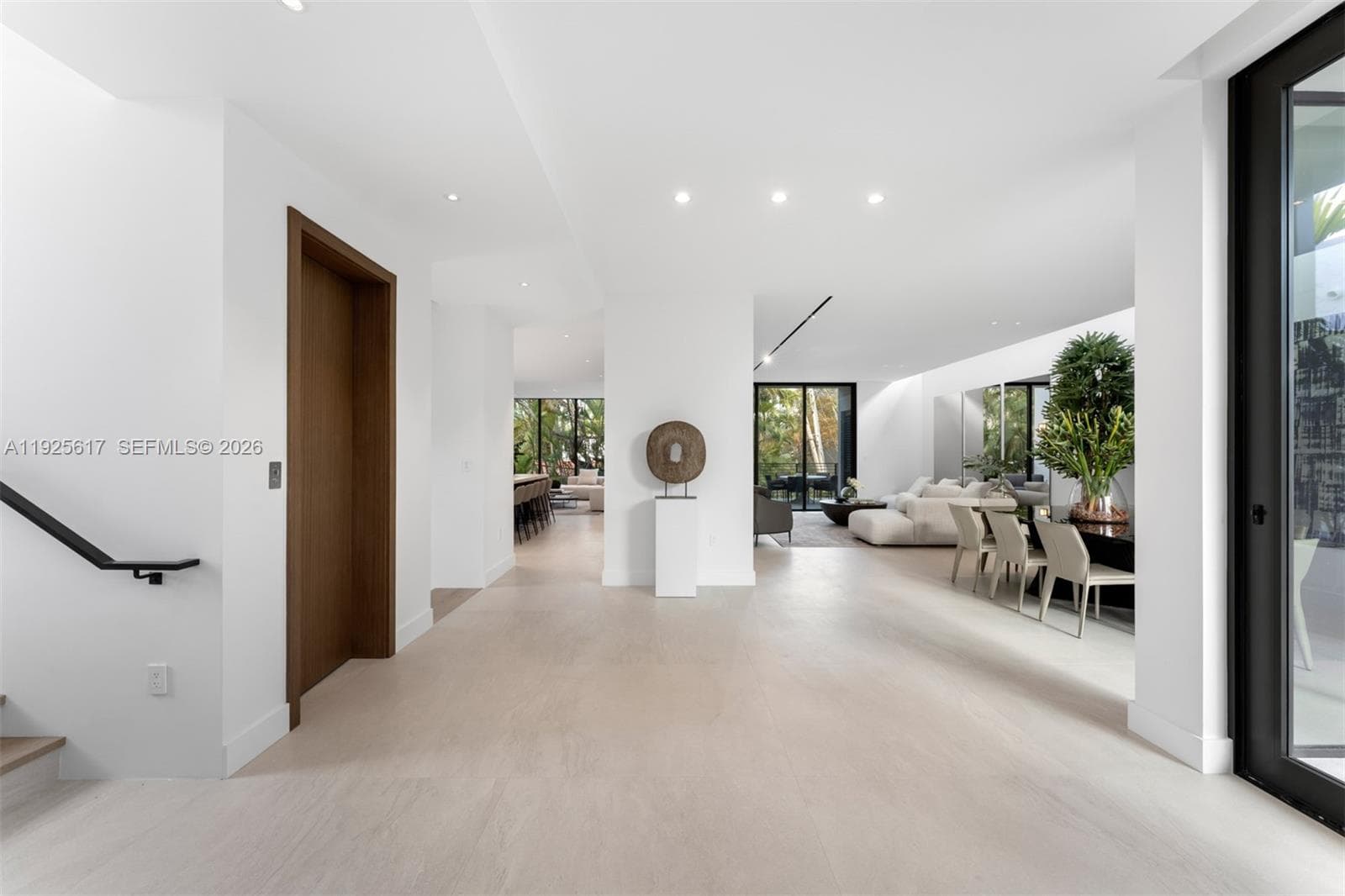 3551 Crystal Ct, Miami FL 33133 — 10