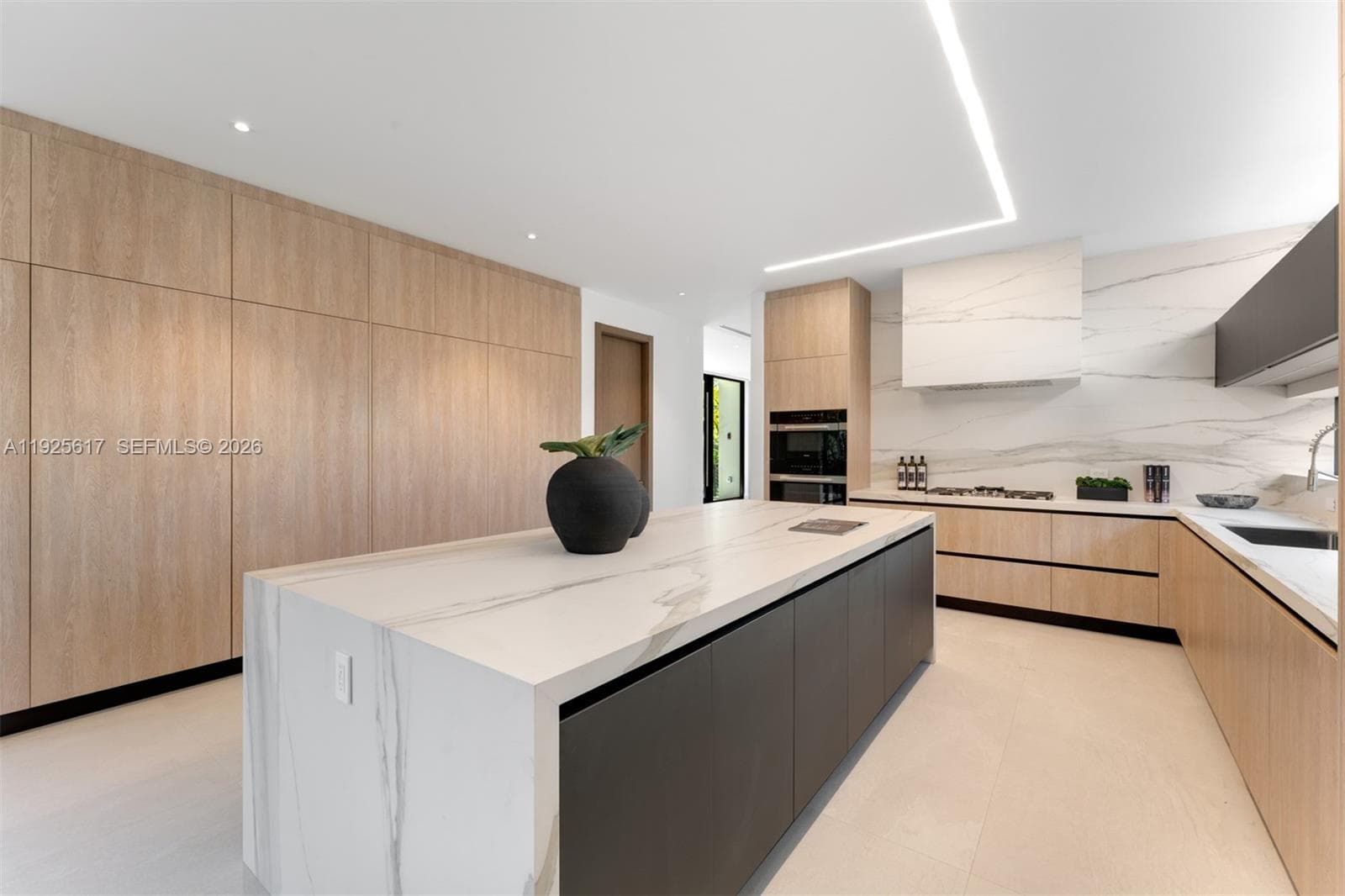 3551 Crystal Ct, Miami FL 33133 — 18