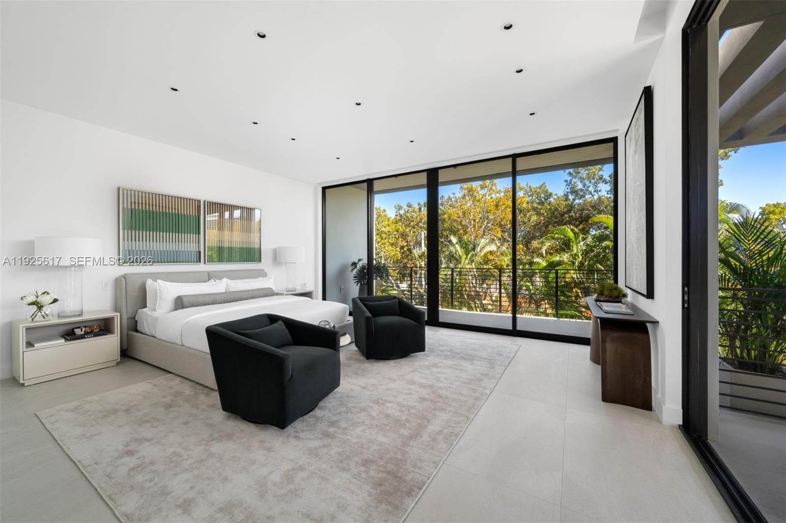 3551 Crystal Ct, Miami FL 33133 — 25