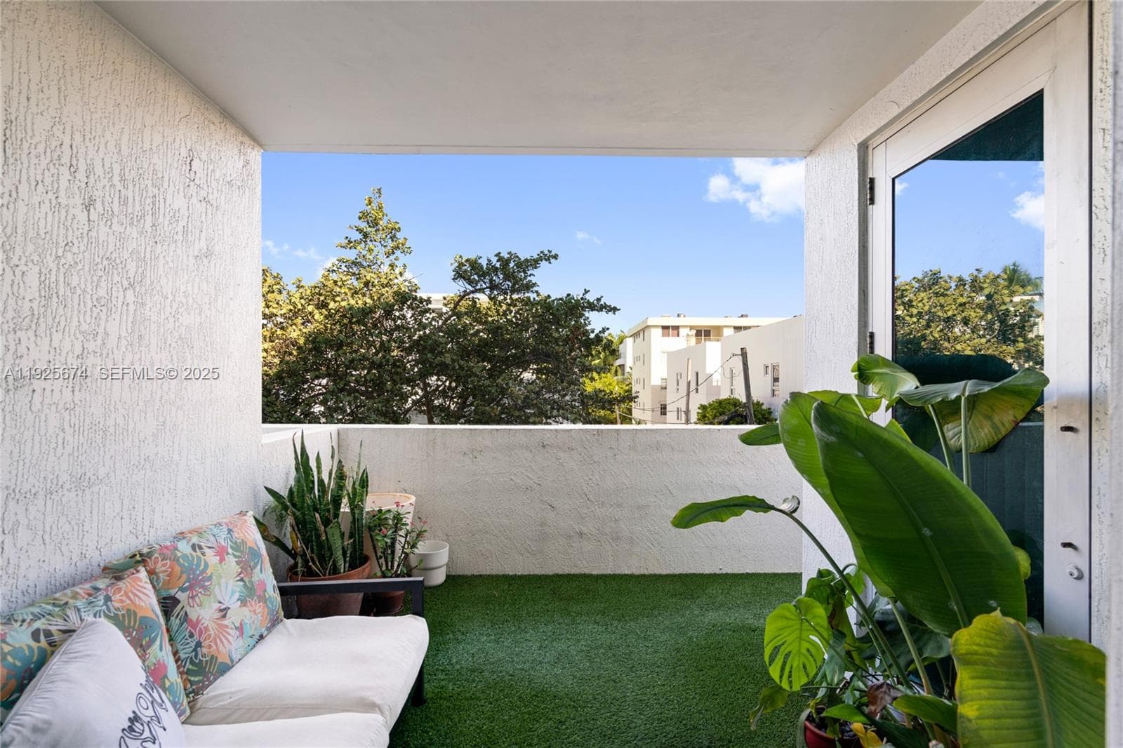 110 Washington Ave # 2309, Miami Beach FL 33139 — 23