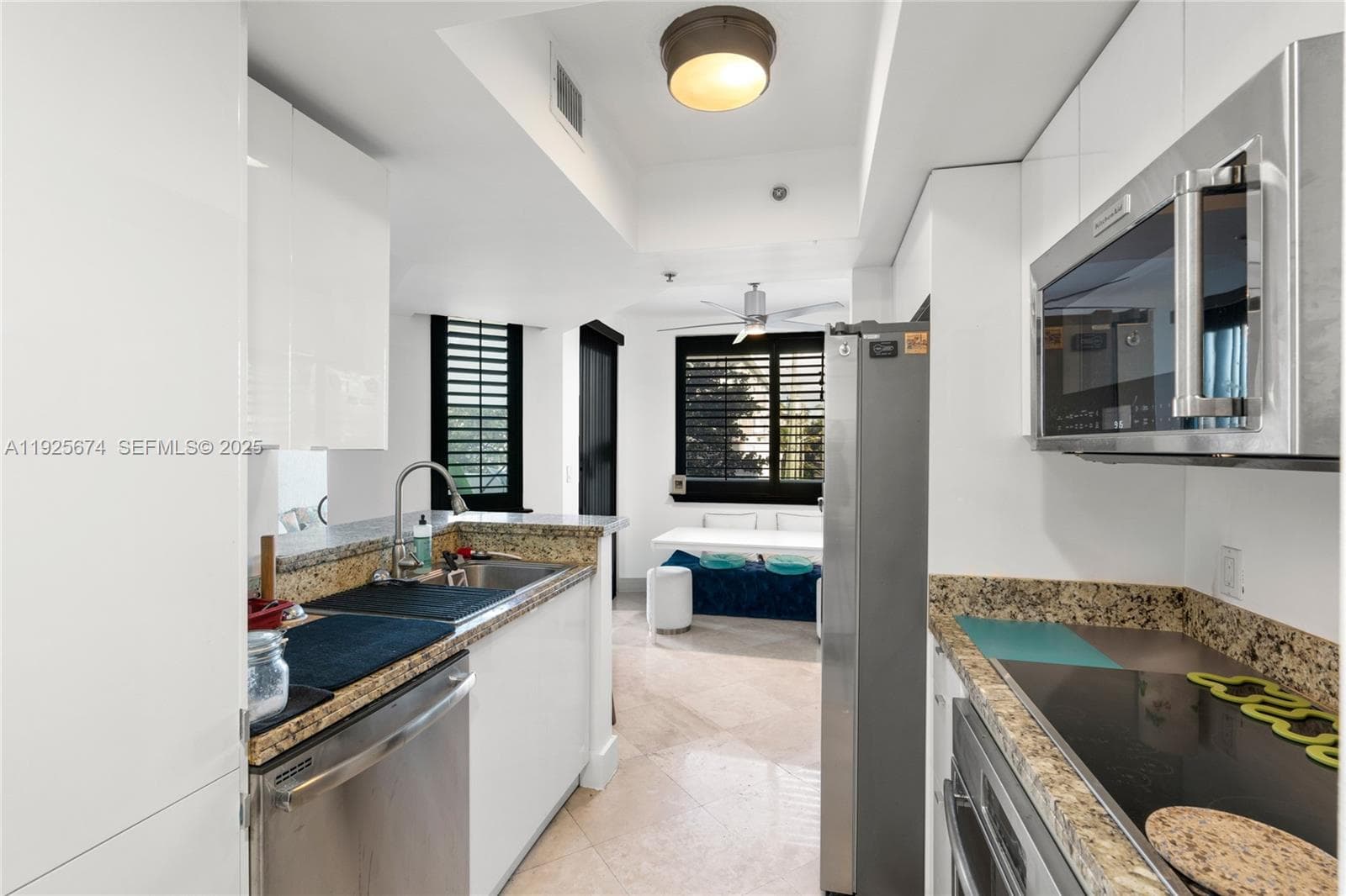 110 Washington Ave # 2309, Miami Beach FL 33139 — 12