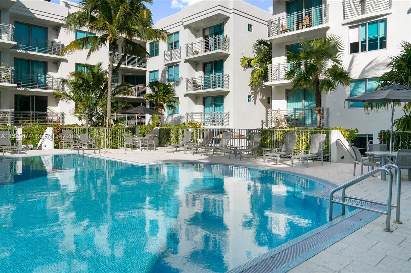 110 Washington Ave # 2309, Miami Beach FL 33139 — 30