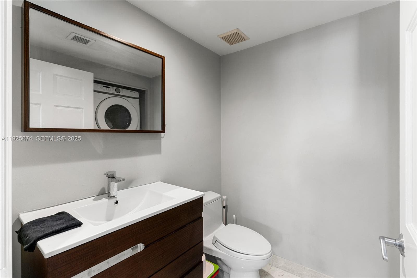 110 Washington Ave # 2309, Miami Beach FL 33139 — 14