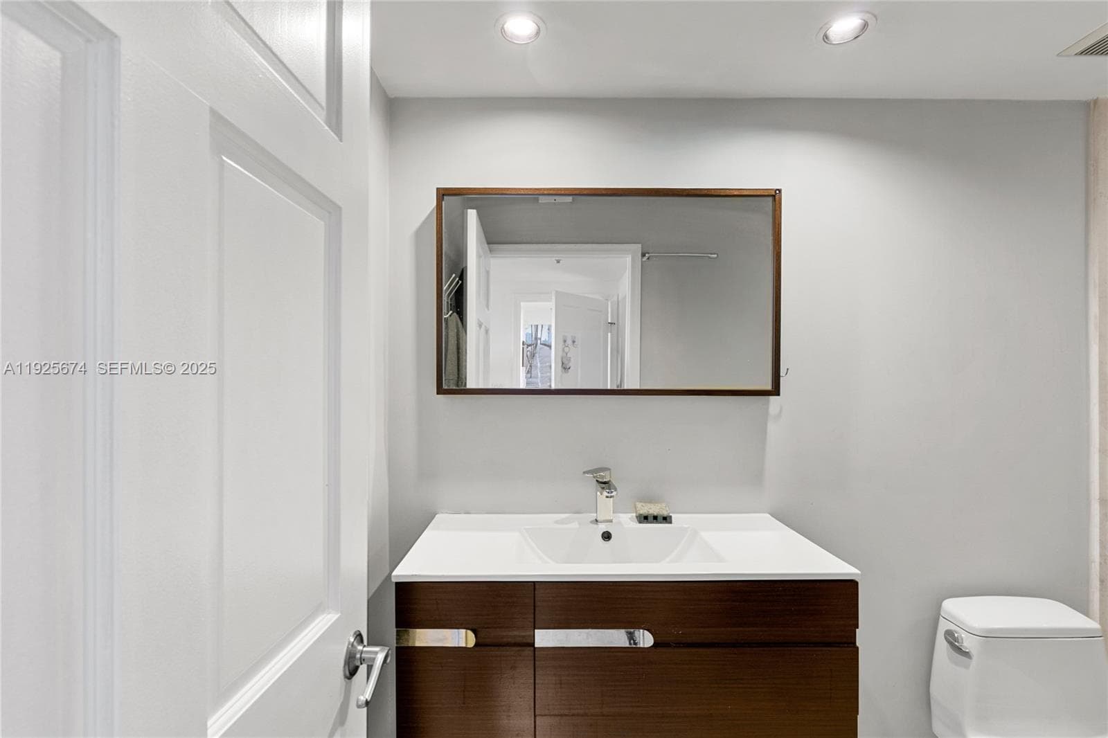 110 Washington Ave # 2309, Miami Beach FL 33139 — 19
