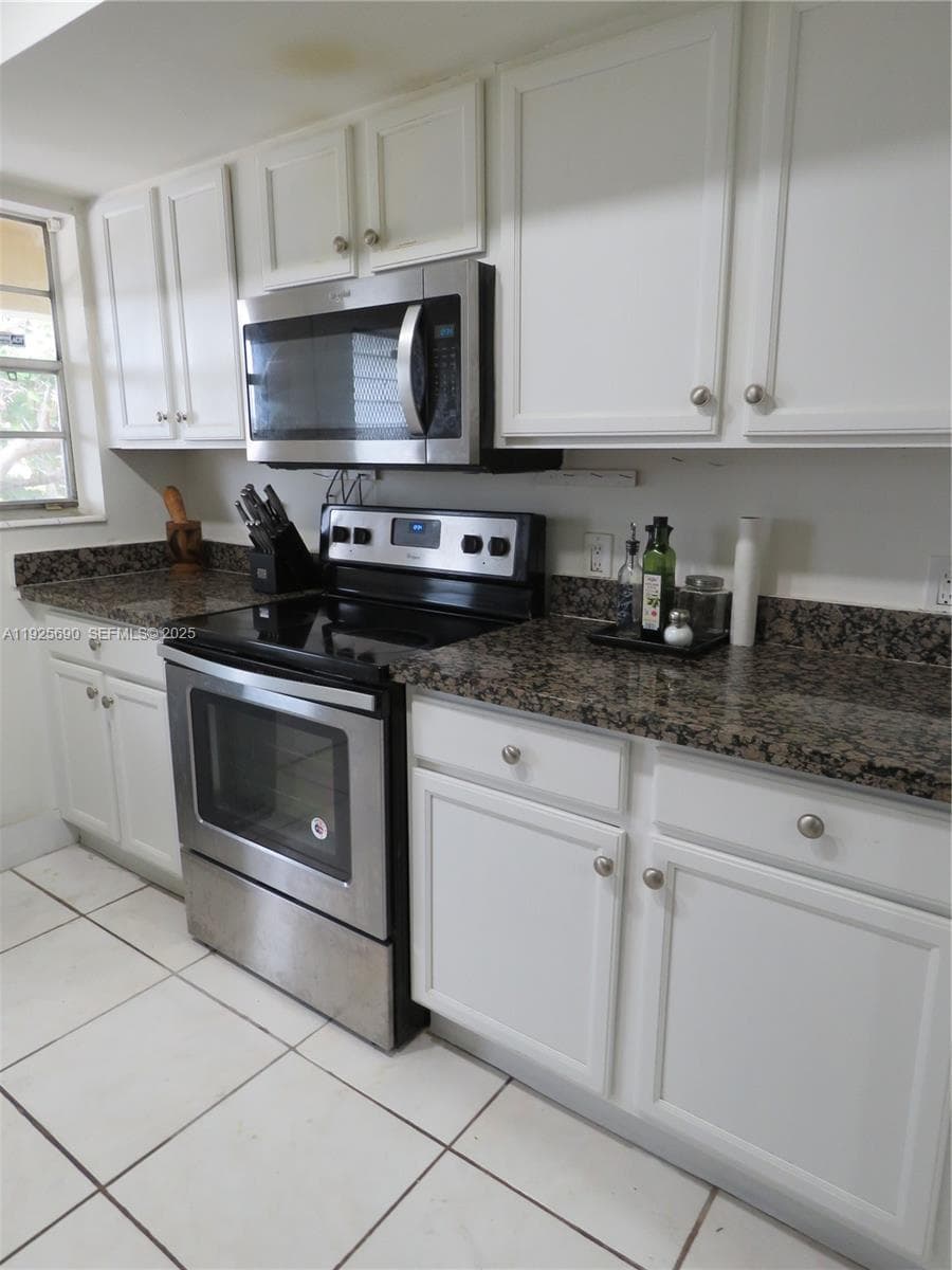 11840 NE 19th Dr # 26, North Miami FL 33181 — 6