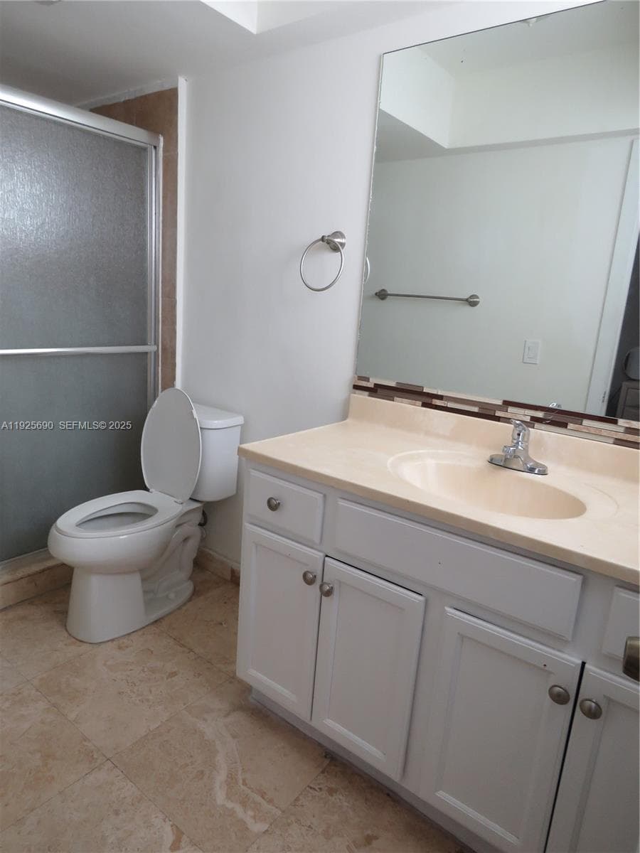 11840 NE 19th Dr # 26, North Miami FL 33181 — 13