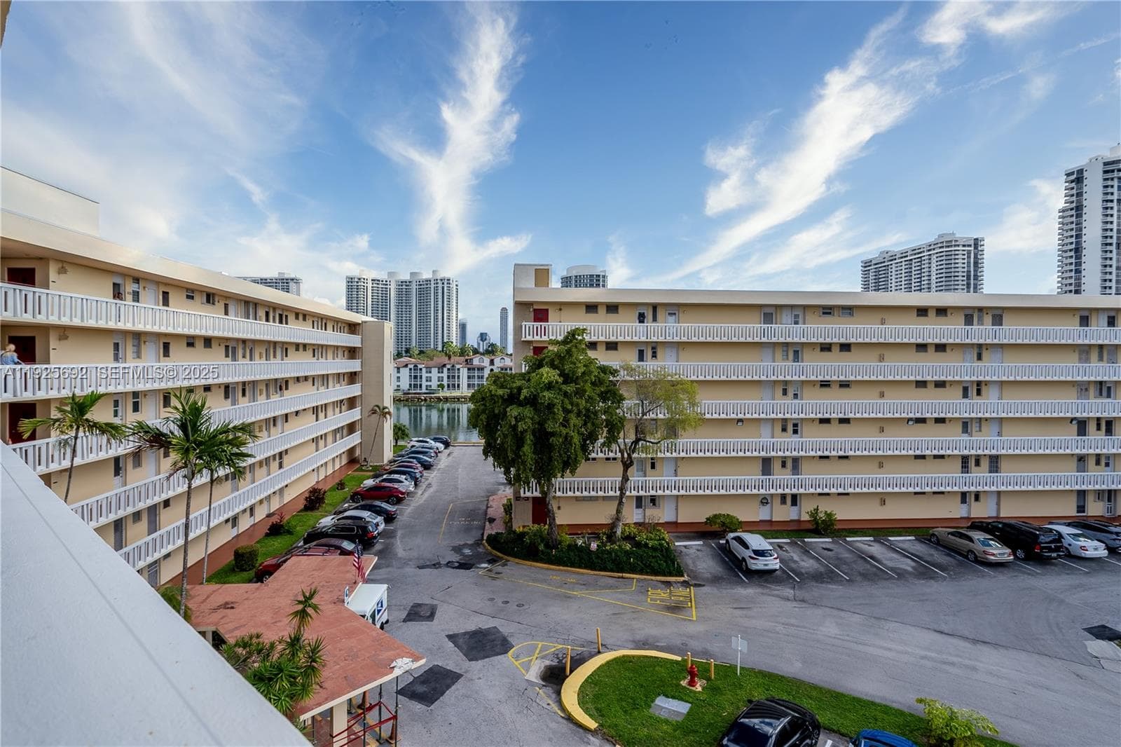 2999 POINT EAST DR # 502, Aventura FL 33160 — 33