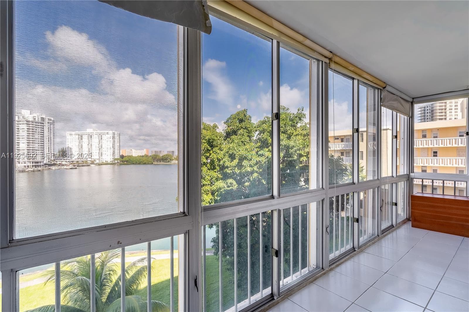 2999 POINT EAST DR # 502, Aventura FL 33160 — 19