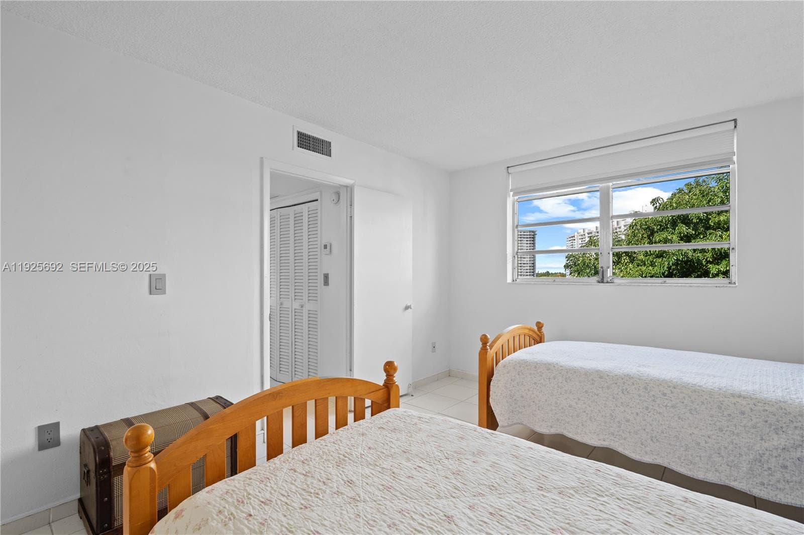2999 POINT EAST DR # 502, Aventura FL 33160 — 25