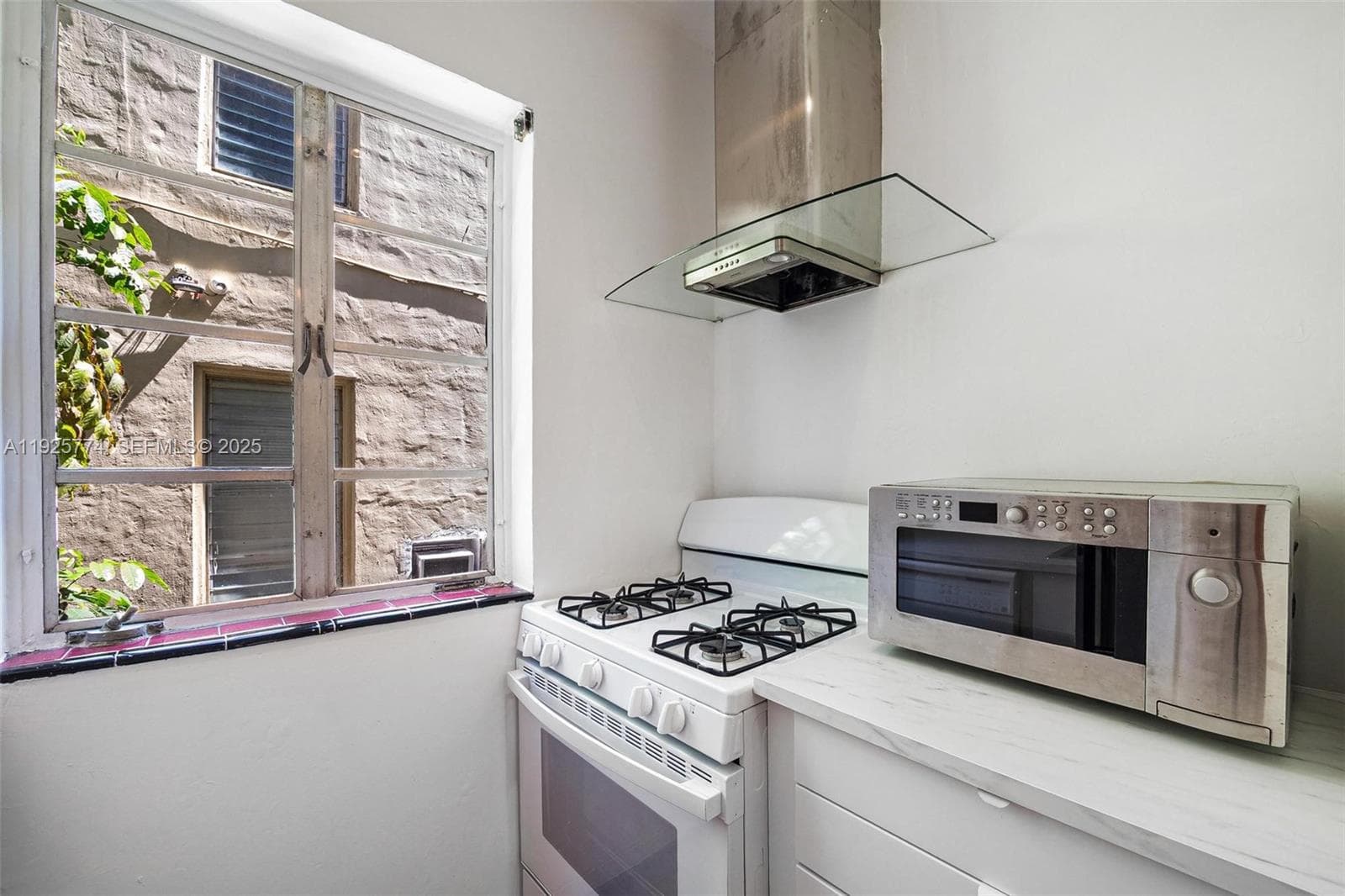 1611 Euclid Ave # 8, Miami Beach FL 33139 — 7