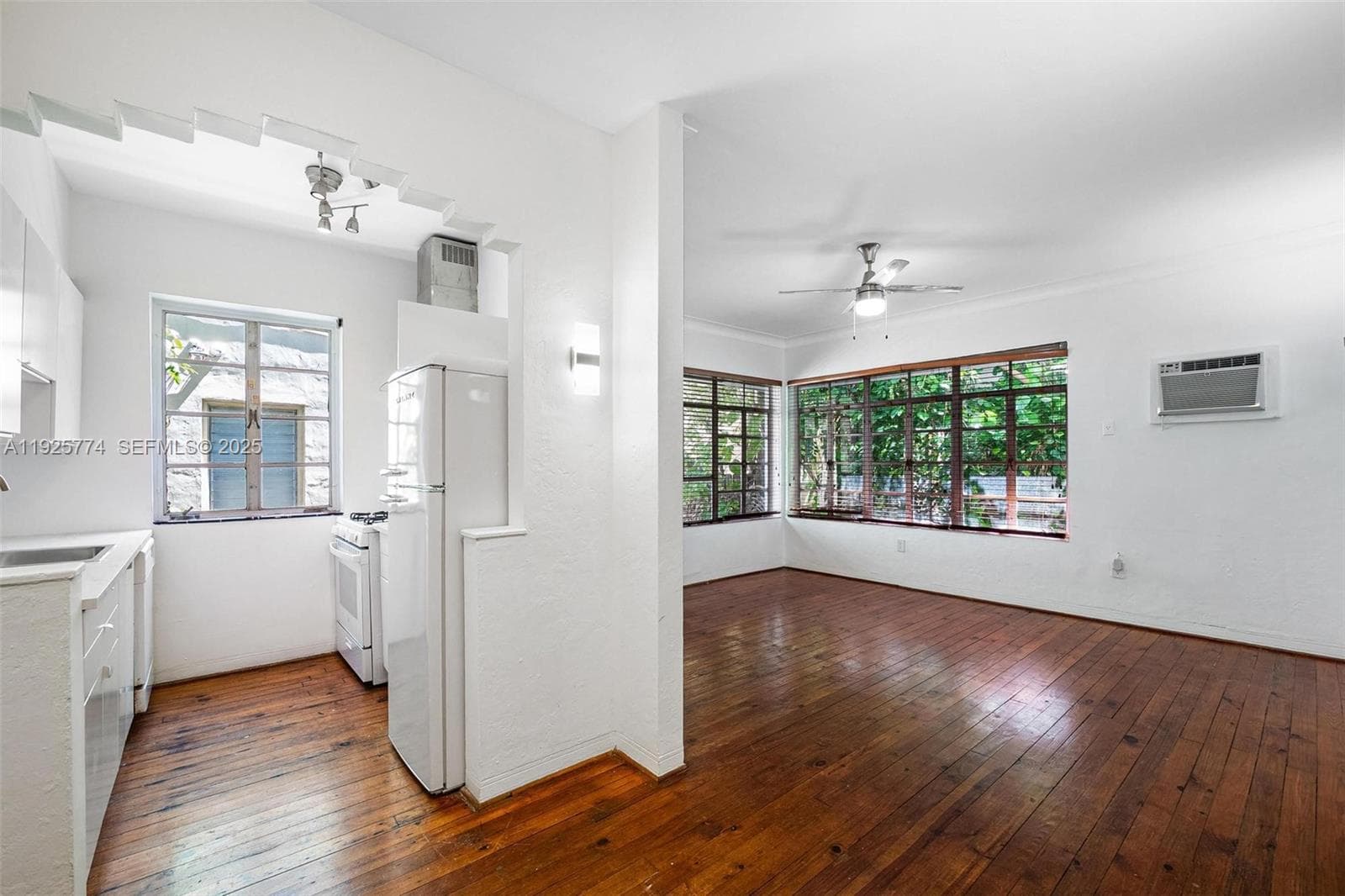 1611 Euclid Ave # 8, Miami Beach FL 33139 — 5