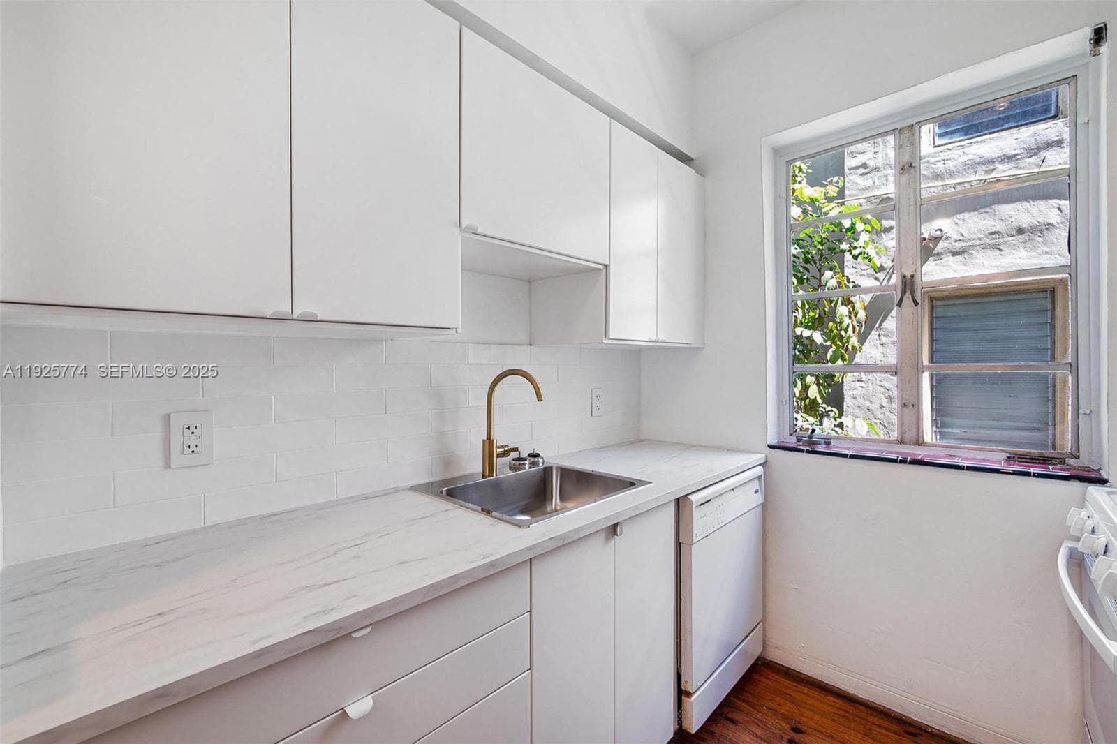 1611 Euclid Ave # 8, Miami Beach FL 33139 — 8