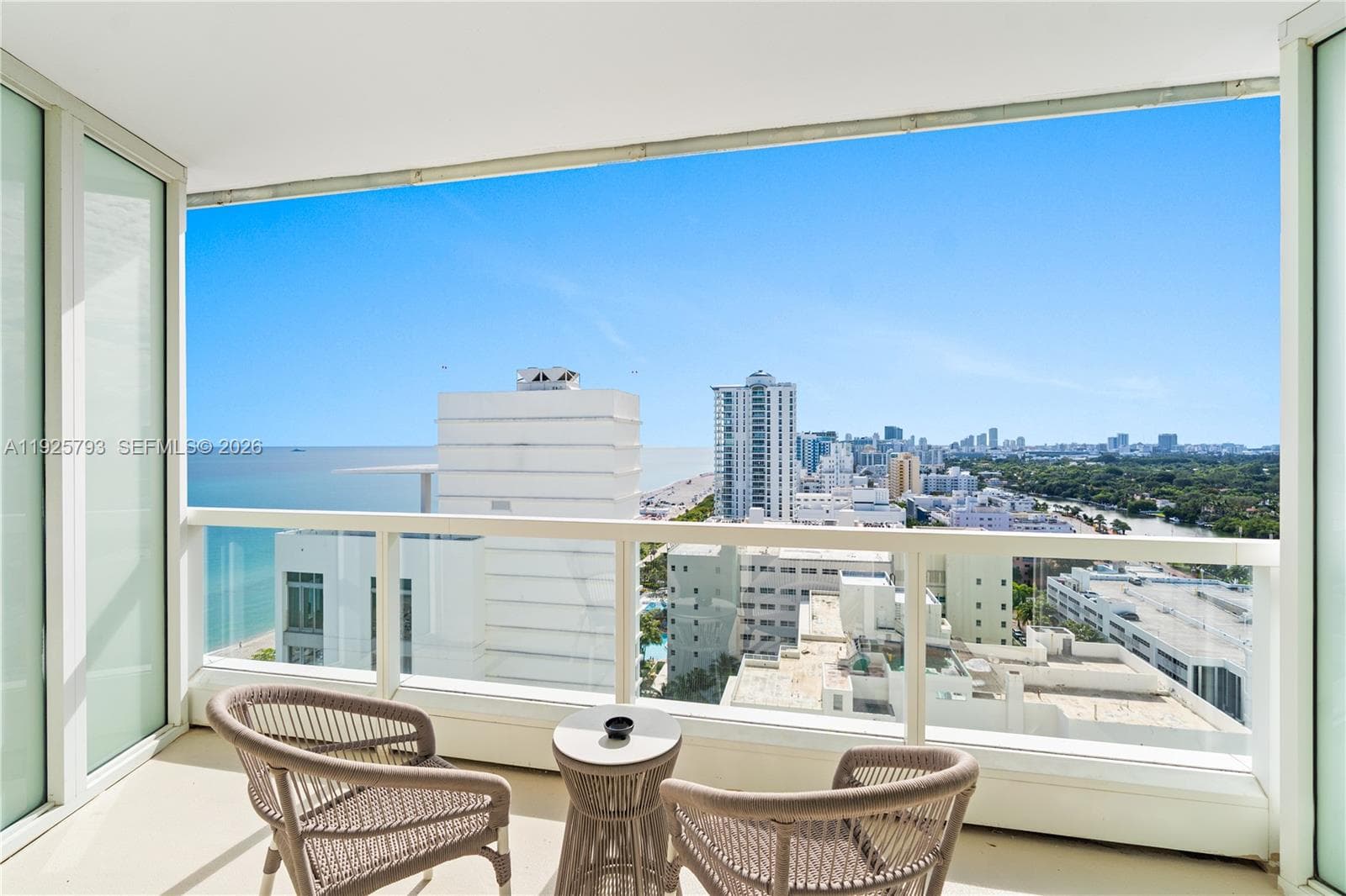 4391 Collins Ave # 1814, Miami Beach FL 33140 — 5