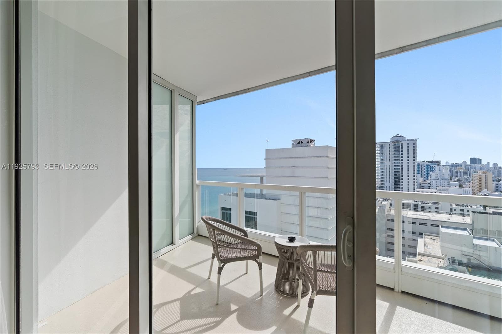 4391 Collins Ave # 1814, Miami Beach FL 33140 — 10
