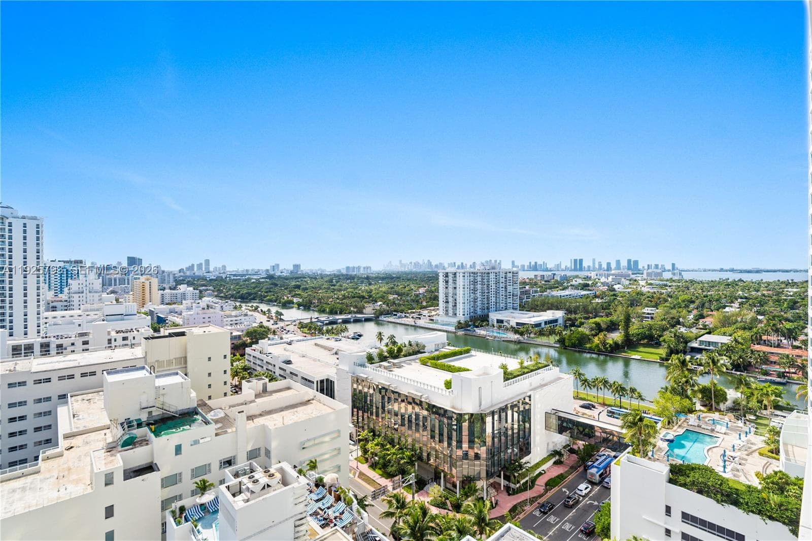 4391 Collins Ave # 1814, Miami Beach FL 33140 — 4