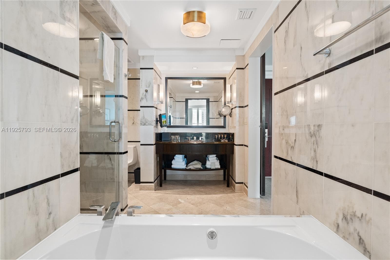 4391 Collins Ave # 1814, Miami Beach FL 33140 — 21