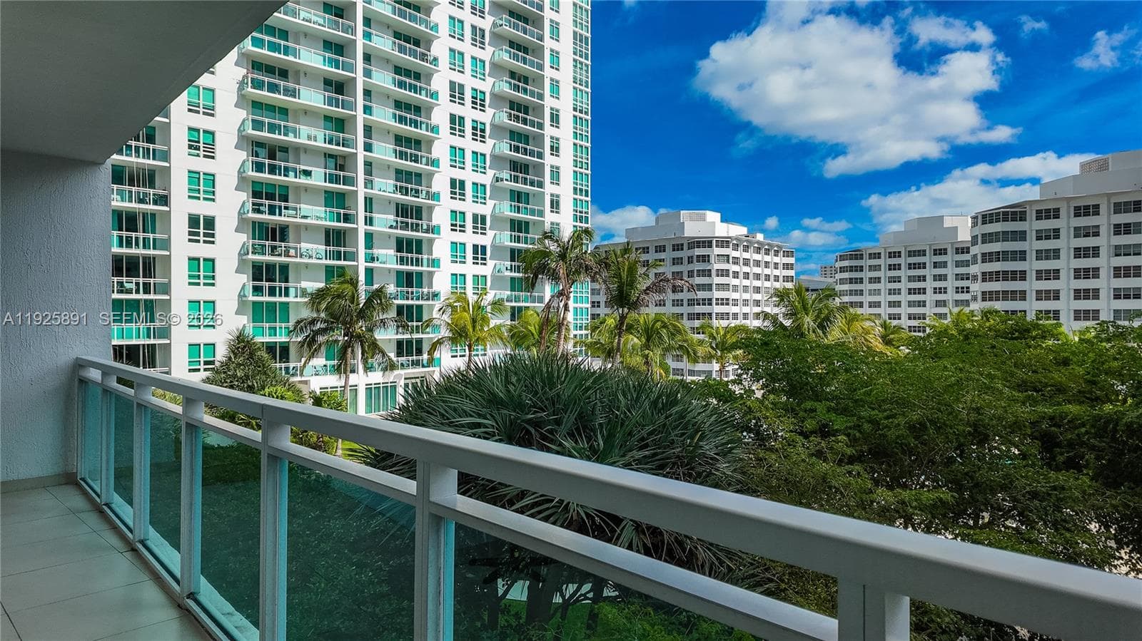 951 Brickell Ave # 1206, Miami FL 33131 — 12