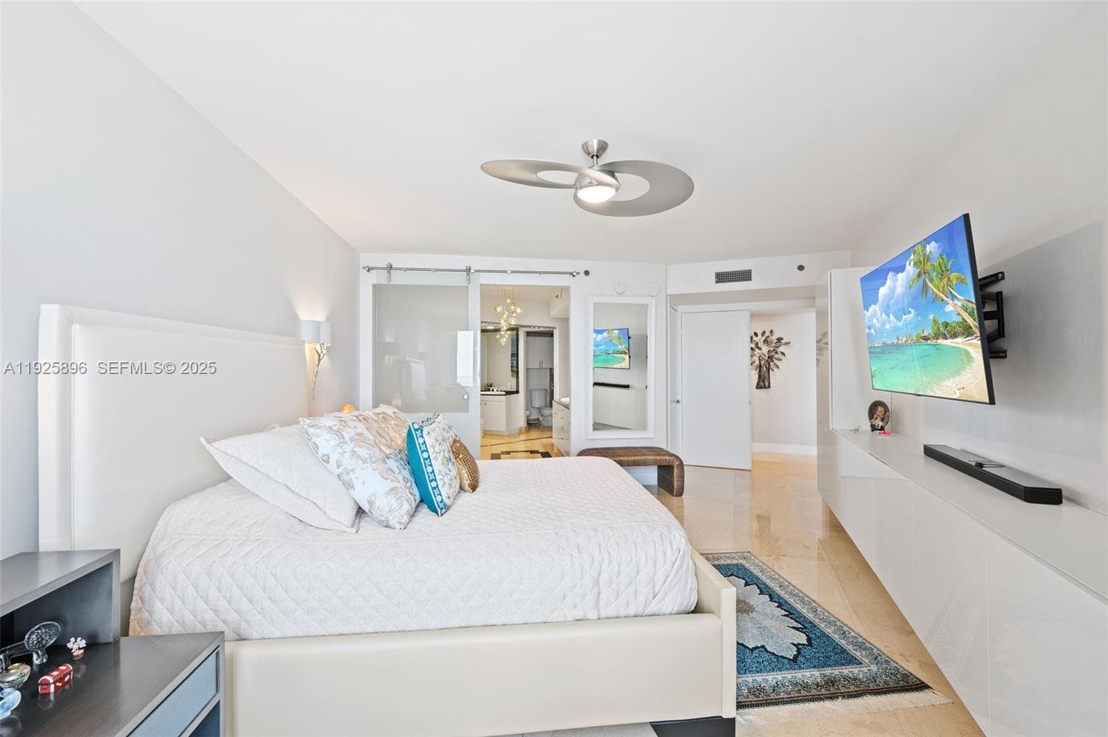 19333 E Collins Ave # 1402, Sunny Isles Beach FL 33160 — 18