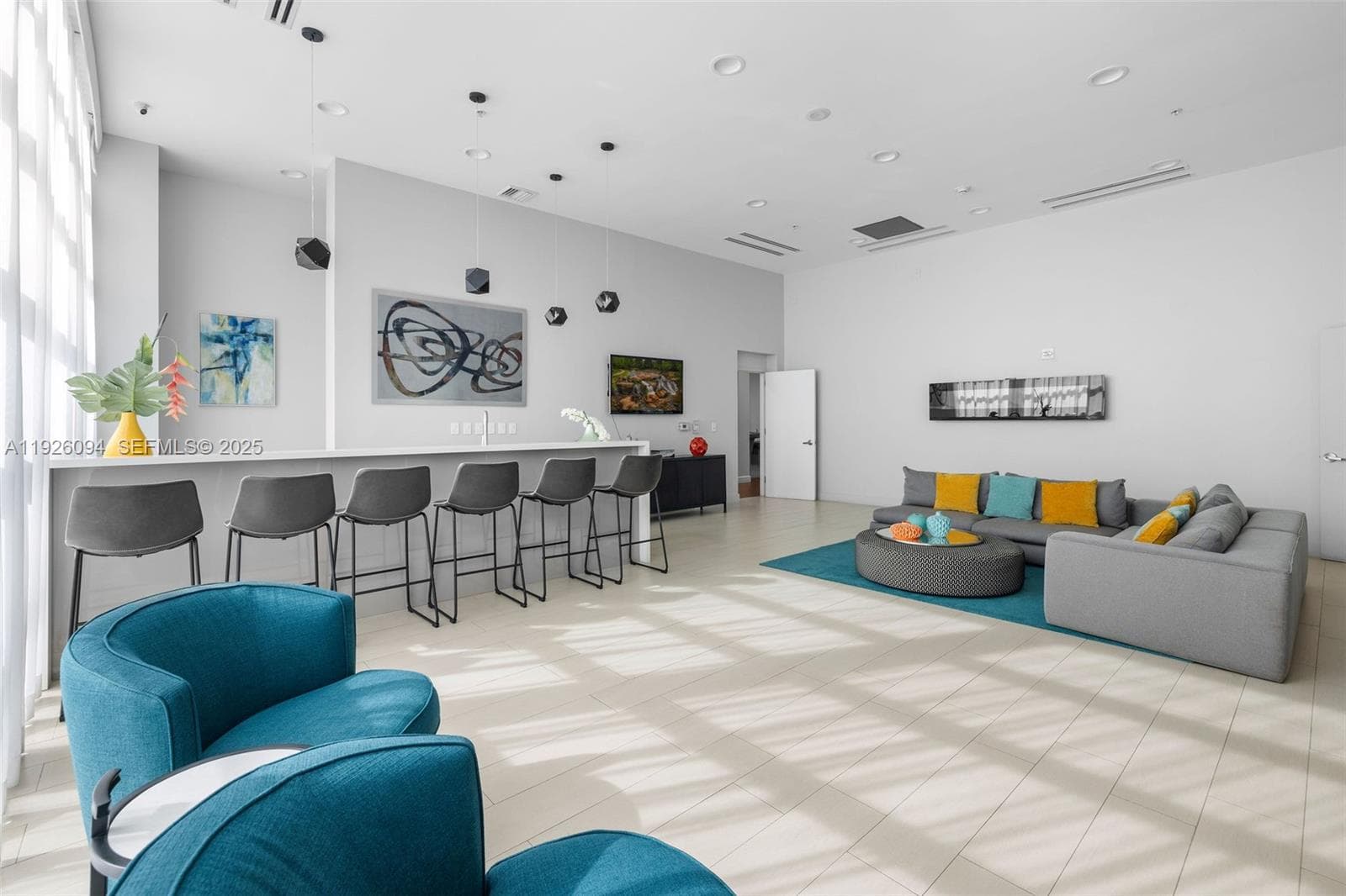 665 NE 25th St # 1801, Miami FL 33137 — 38