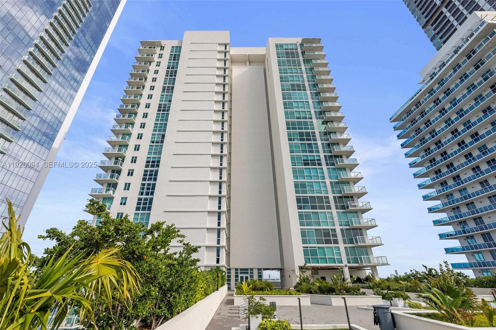 665 NE 25th St # 1801, Miami FL 33137 — 48