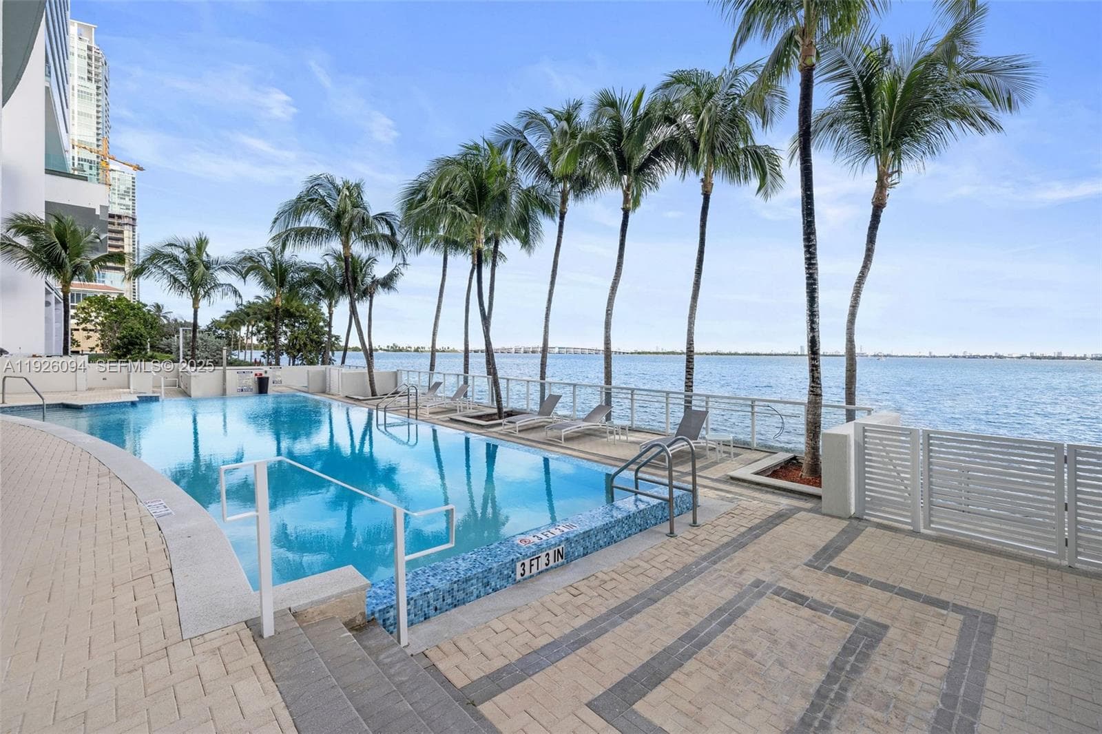 665 NE 25th St # 1801, Miami FL 33137 — 29