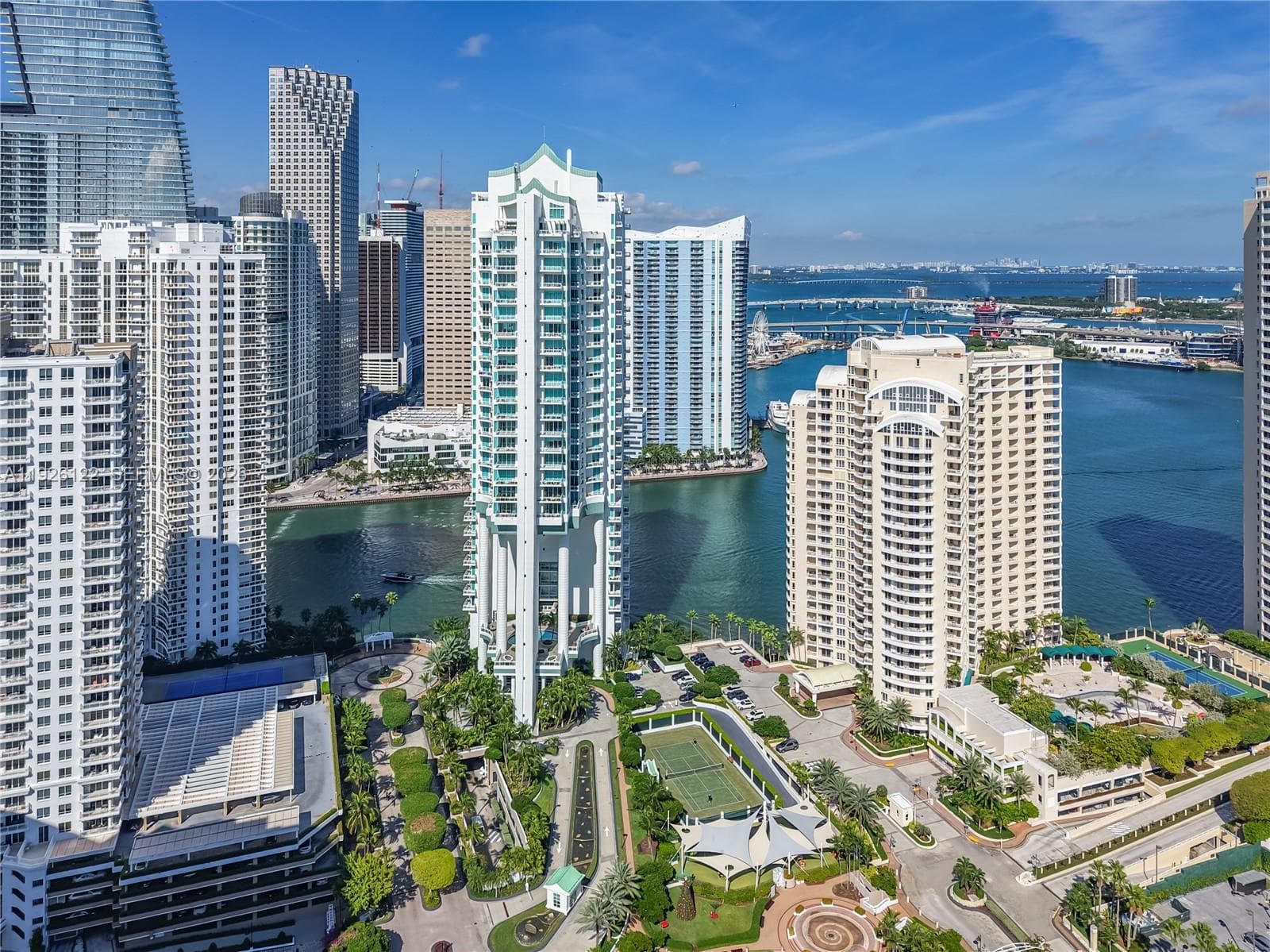 900 Brickell Key Blvd # 803, Miami FL 33131 — 32